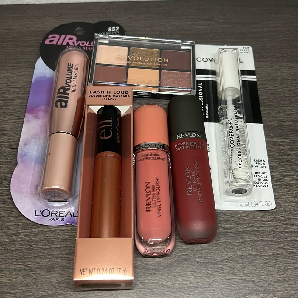 New Makeup Bundle including Mascara, Eyeshadow, Matte Lip Mousse and Lip Polish